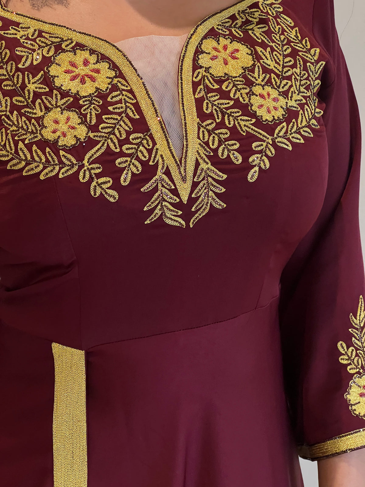 DRESS