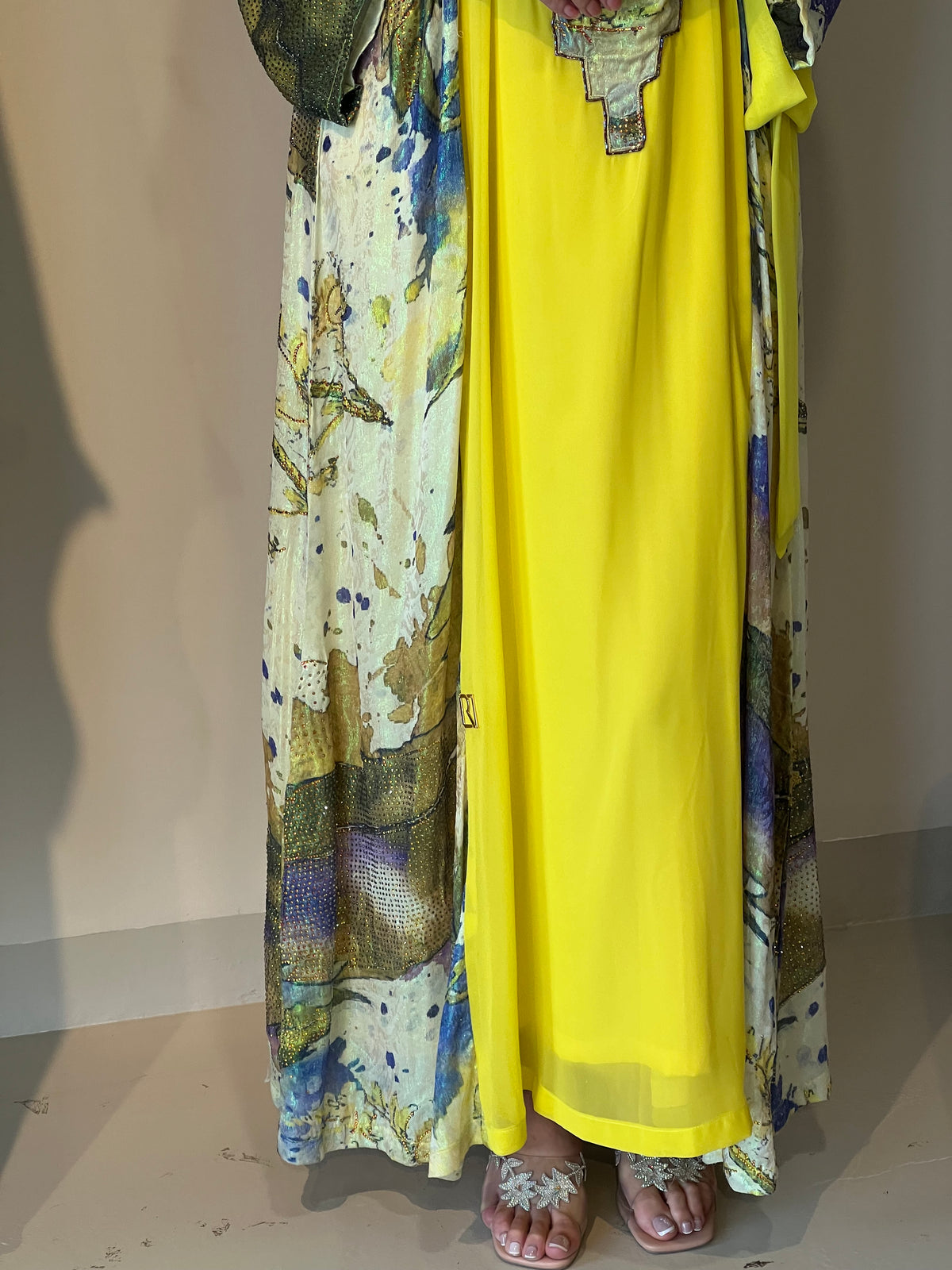 DRESS