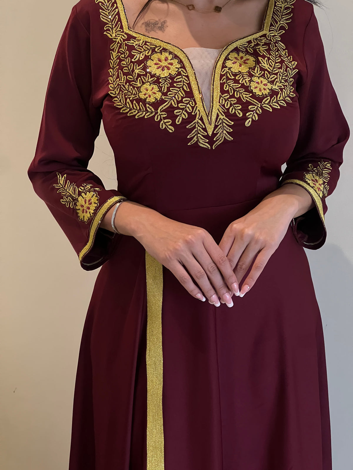 DRESS