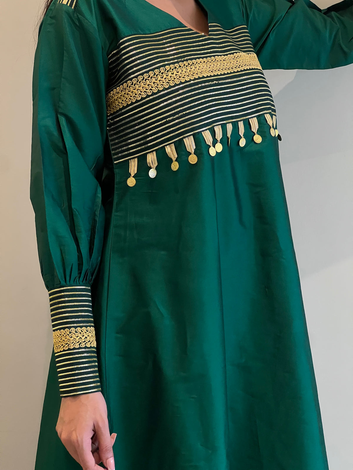 DRESS
