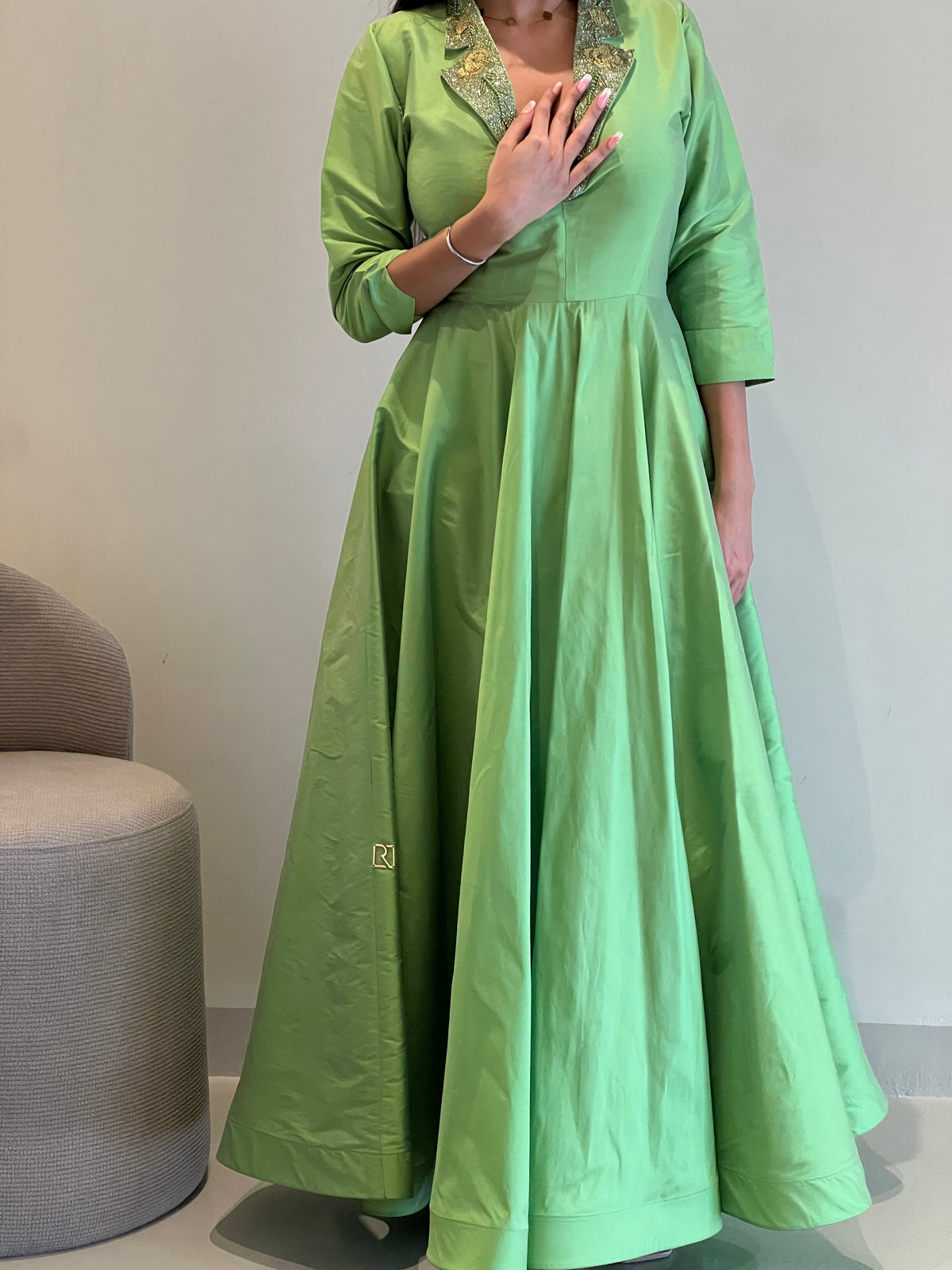 DRESS