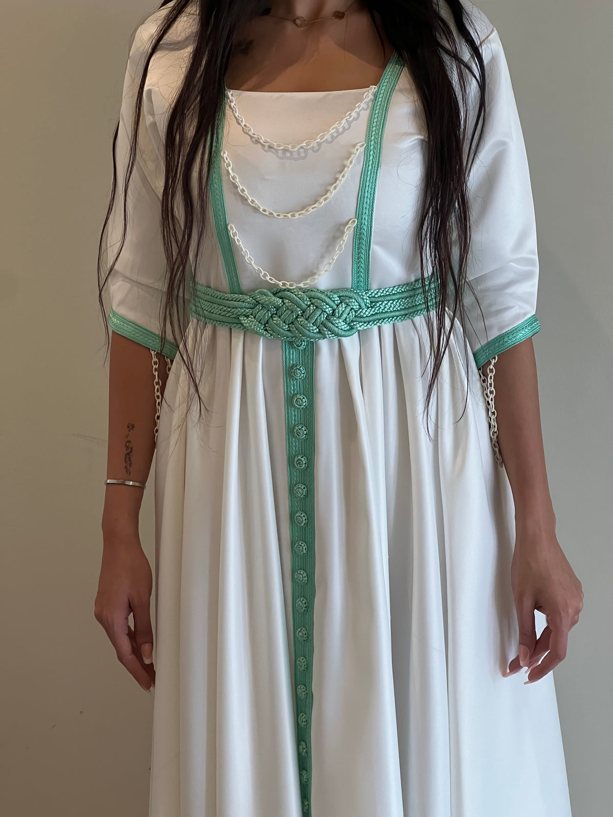 DRESS