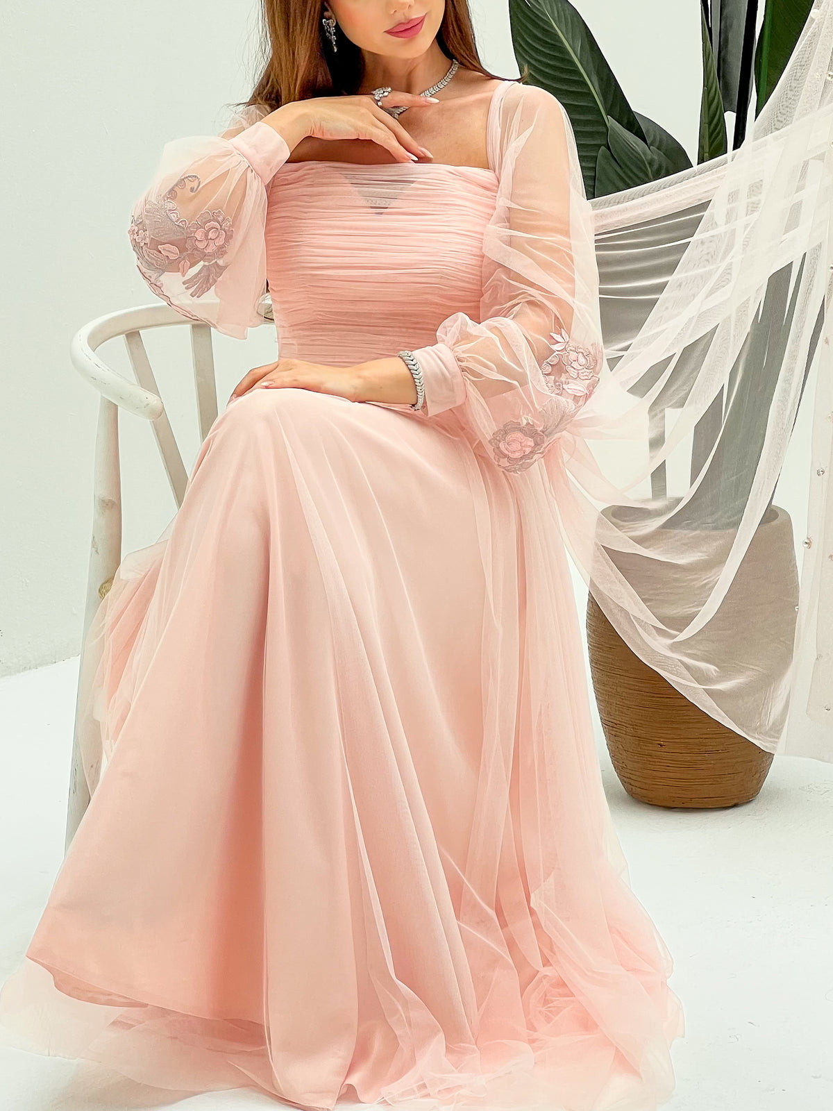 T-GOW-001